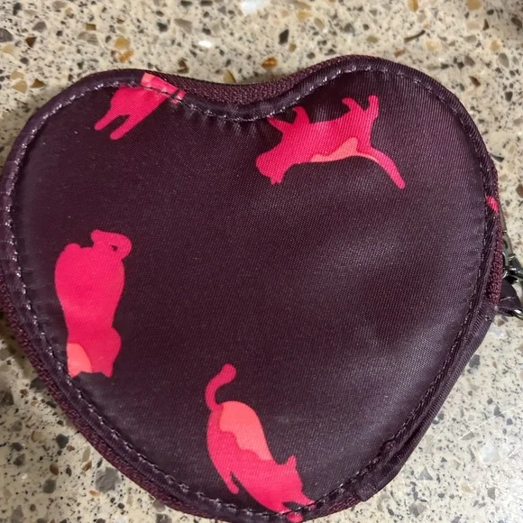 Lug Heart-Shaped Quilted Pouch in Purple and Pink - Picture 2 of 3